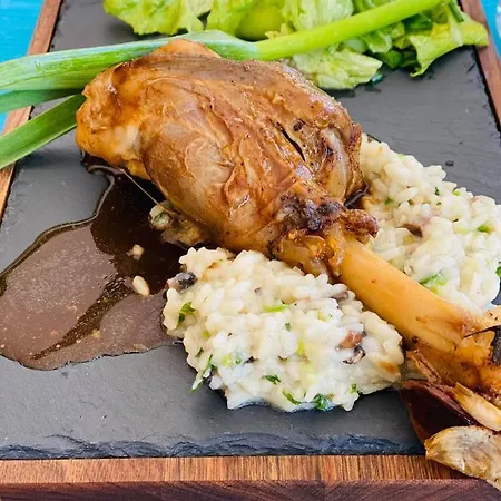 Romana 公寓式酒店