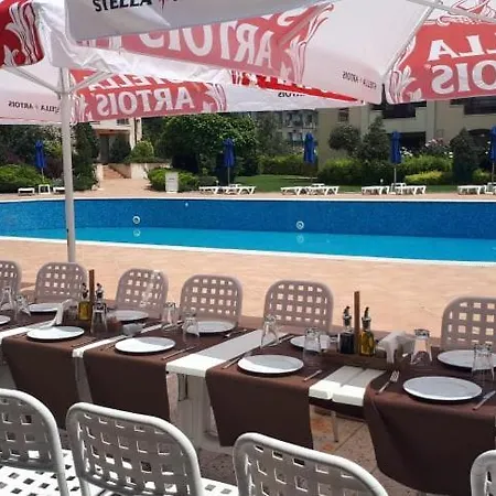 Romana Aparthotel 4*