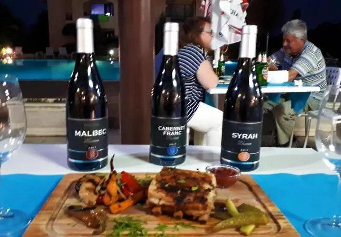 Апартхотел Romana Топола